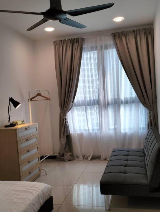 Mh Homestay 3r2b Very Near To Klcc, Free Wi-fi, Netflix & Parking * Kuala Lumpur