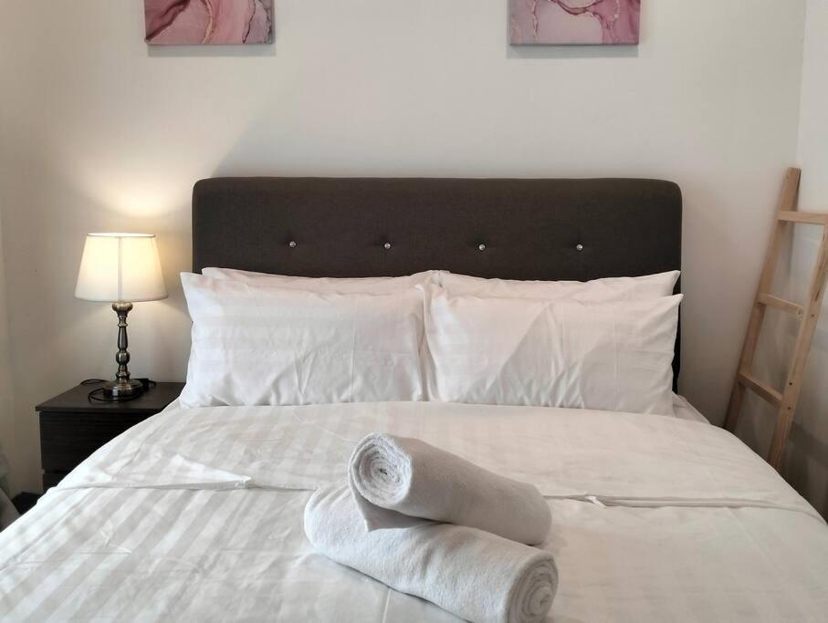 Mh Homestay 3r2b Very Near To Klcc, Free Wi-fi, Netflix & Parking Pangsapuri Kuala Lumpur