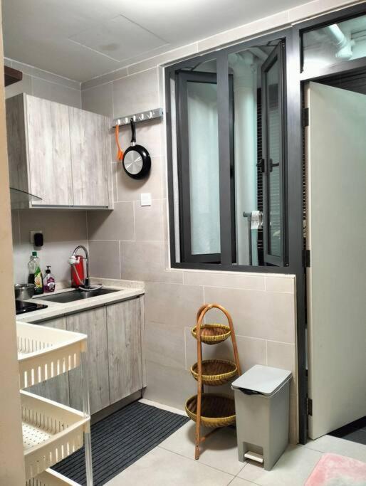 Mh Homestay 3r2b Very Near To Klcc, Free Wi-fi, Netflix & Parking Pangsapuri *