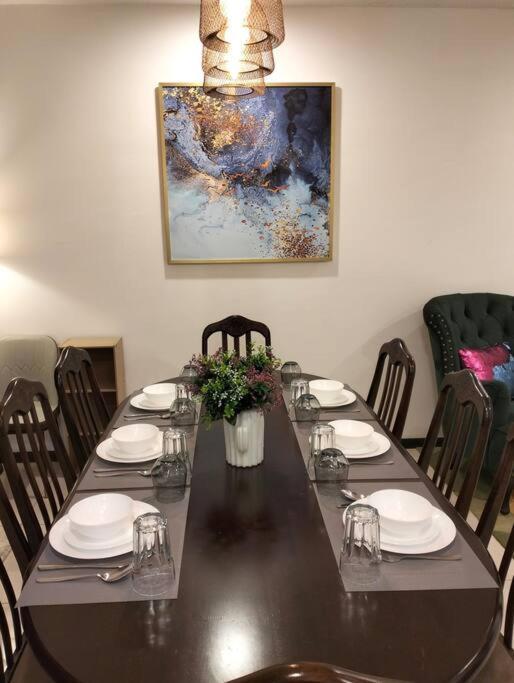 Pangsapuri Mh Homestay 3r2b Very Near To Klcc, Free Wi-fi, Netflix & Parking Kuala Lumpur